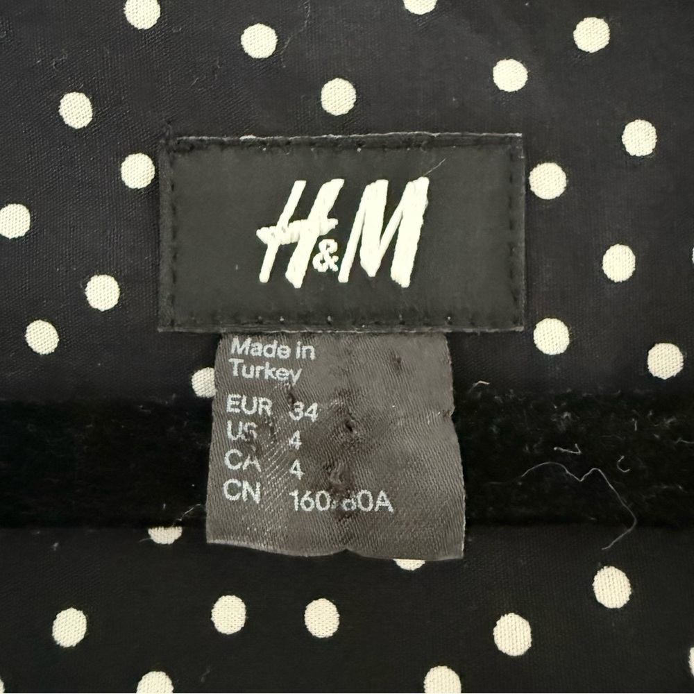 Black & white polka dot fit and flare dress with flower detail - size 4 (Small) - Picture 6 of 7
